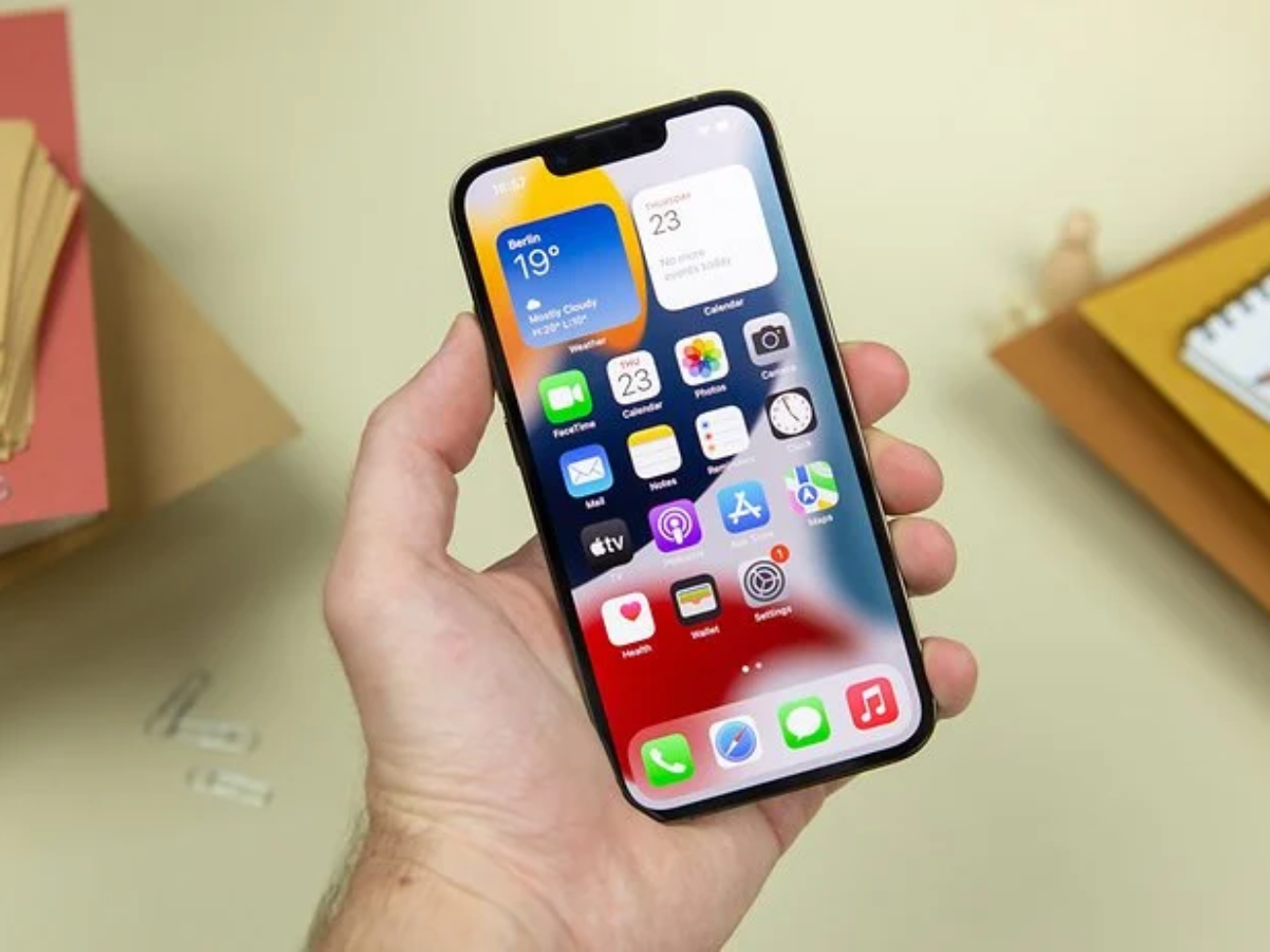 NextPit_Apple_iPhone_13_Pro_display-w810h462